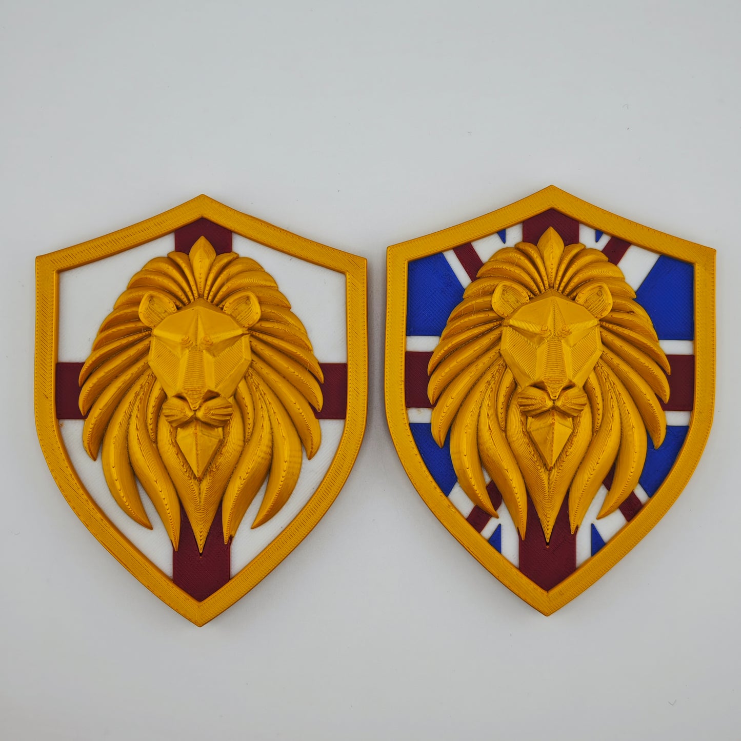Wall/Desk Decorative Lion Head Patriotic Shield