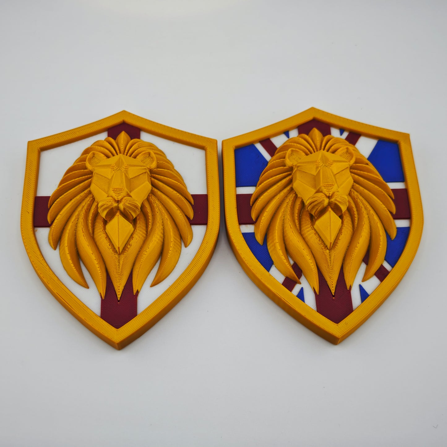 Wall/Desk Decorative Lion Head Patriotic Shield