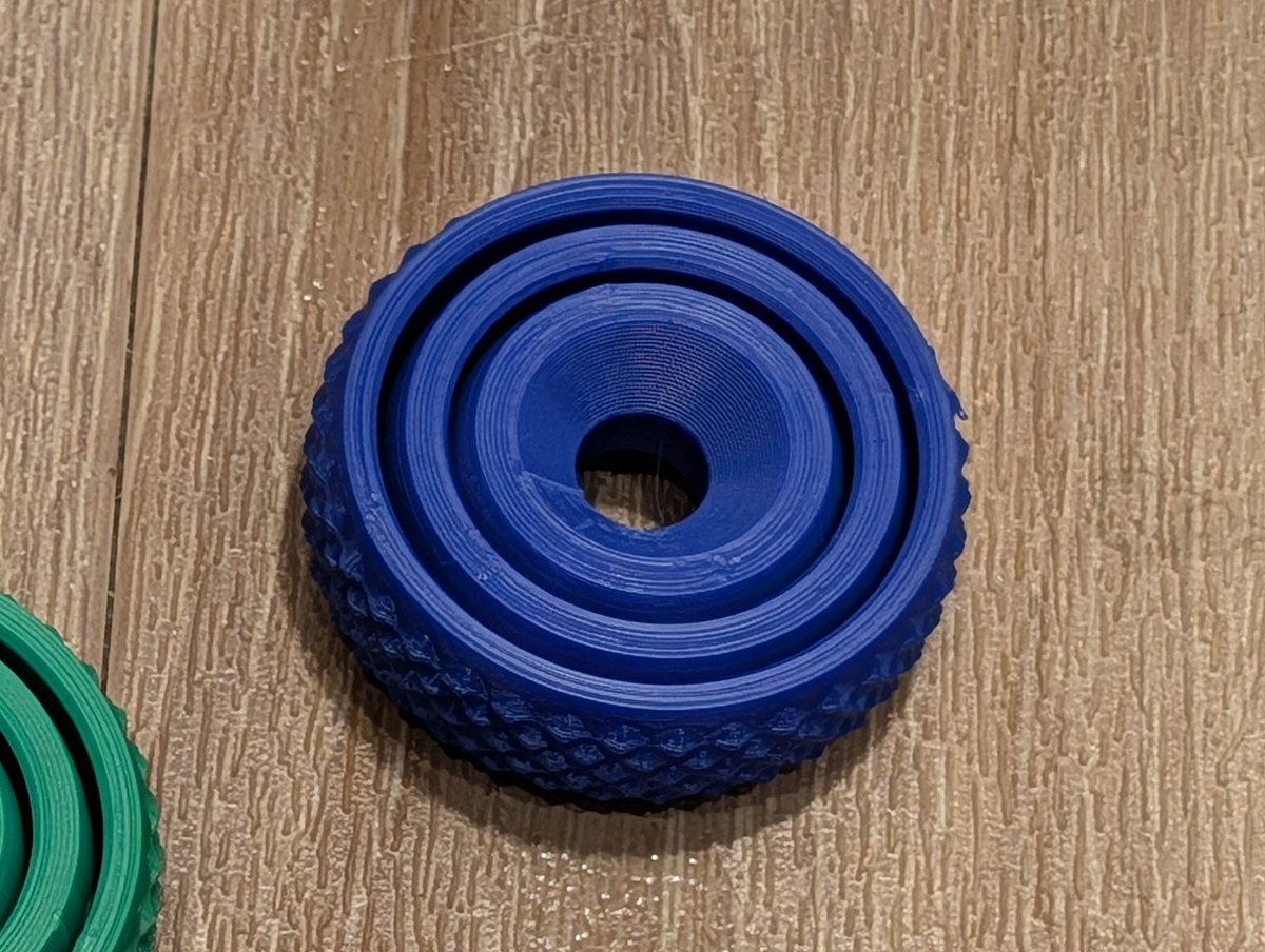 Small Gyroid Fidget – Compact Stress Relief Desk Toy